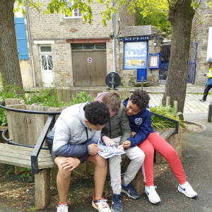 On se répère sur la carte.