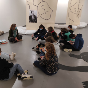 échanges avec la médiatrice, galerie R. Hains